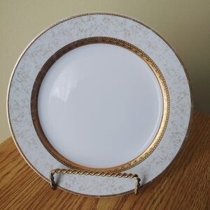 Salad Plate Primavera‎ by ROYAL HERITAGE